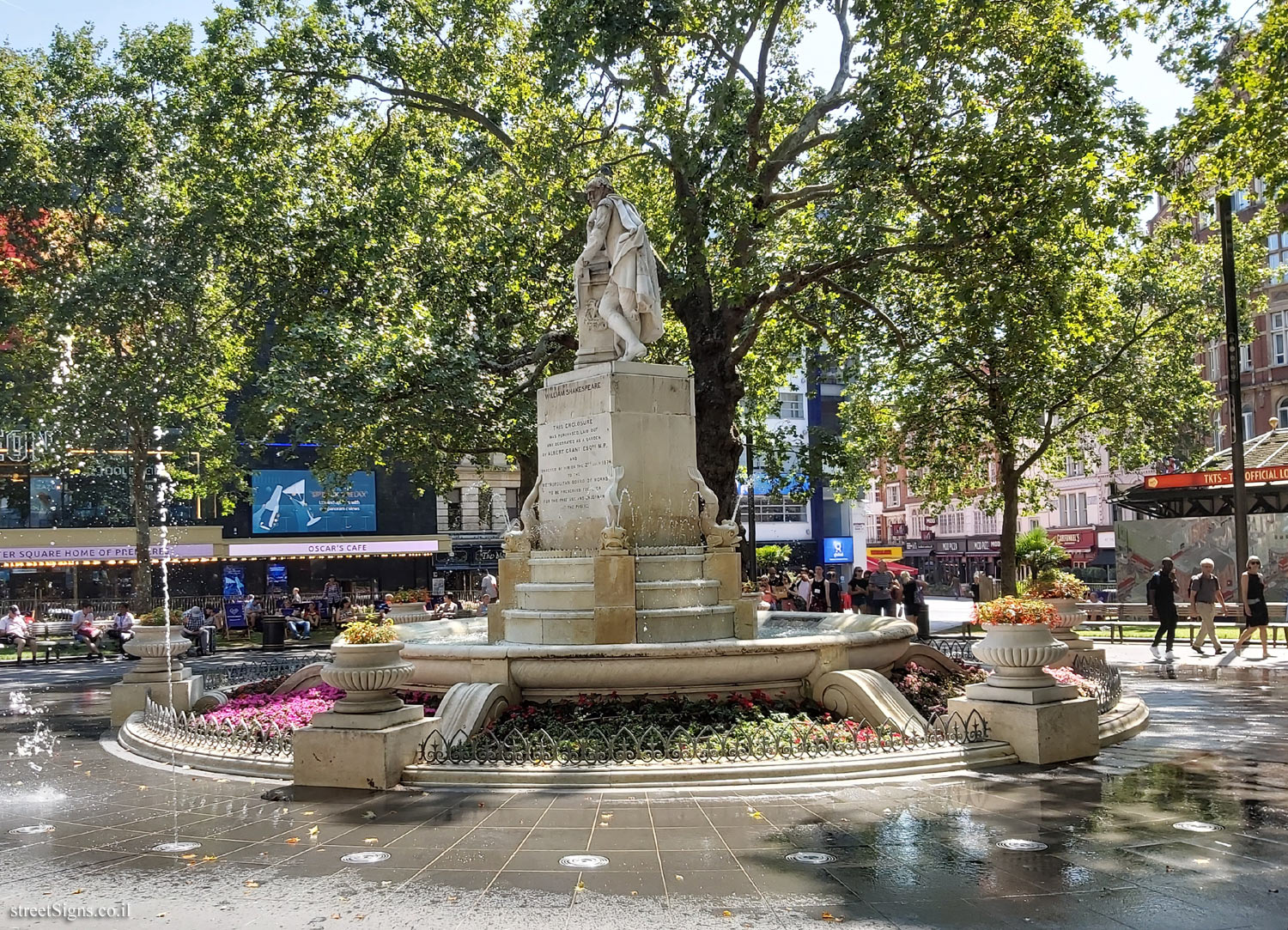 London - Leicester Square - Statue of William Shakespeare