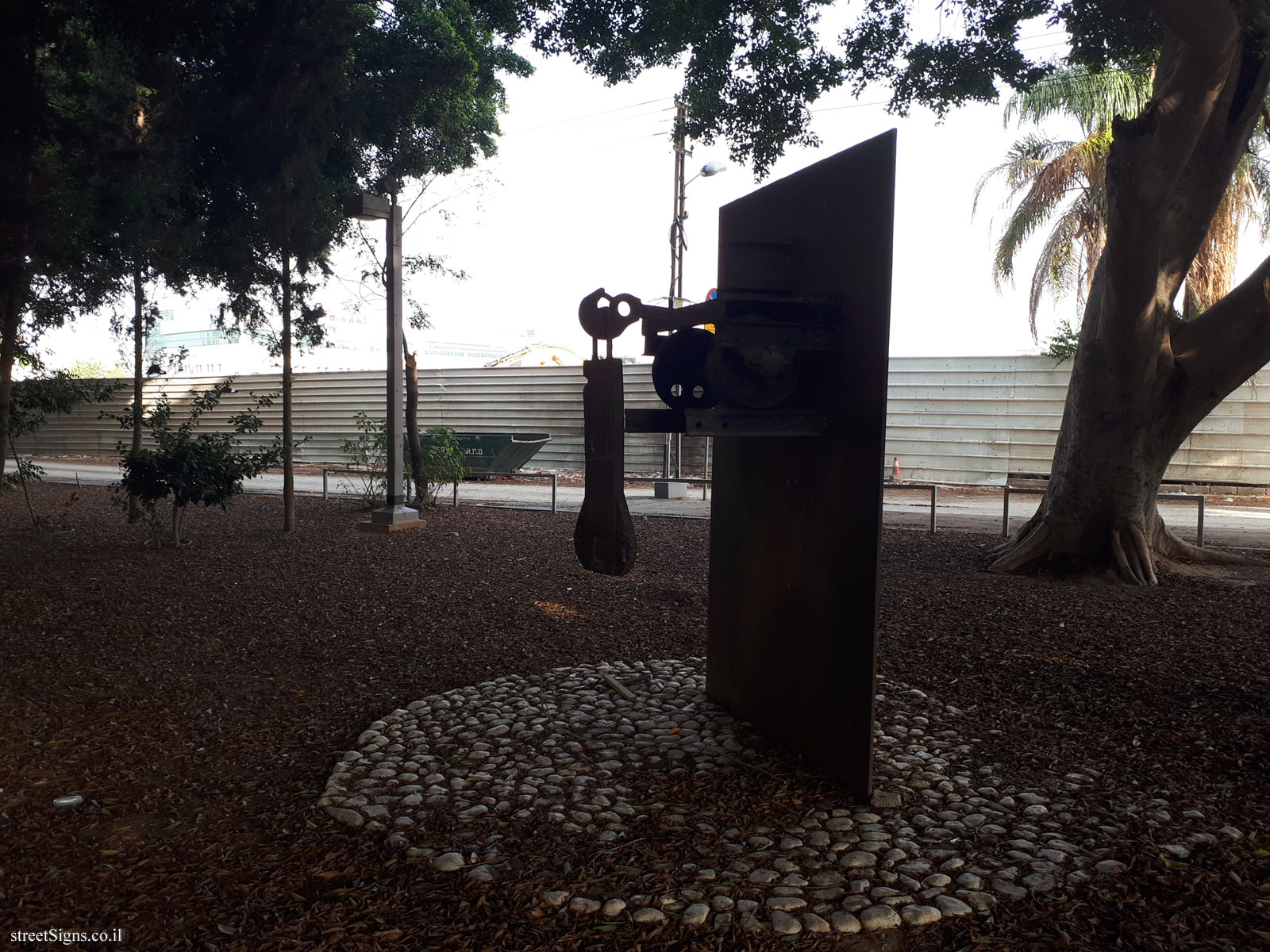 Tel Aviv - Tomarkin sculptures at Abu Nabot Park - Memory of the Future (for Walter Benjamin)
