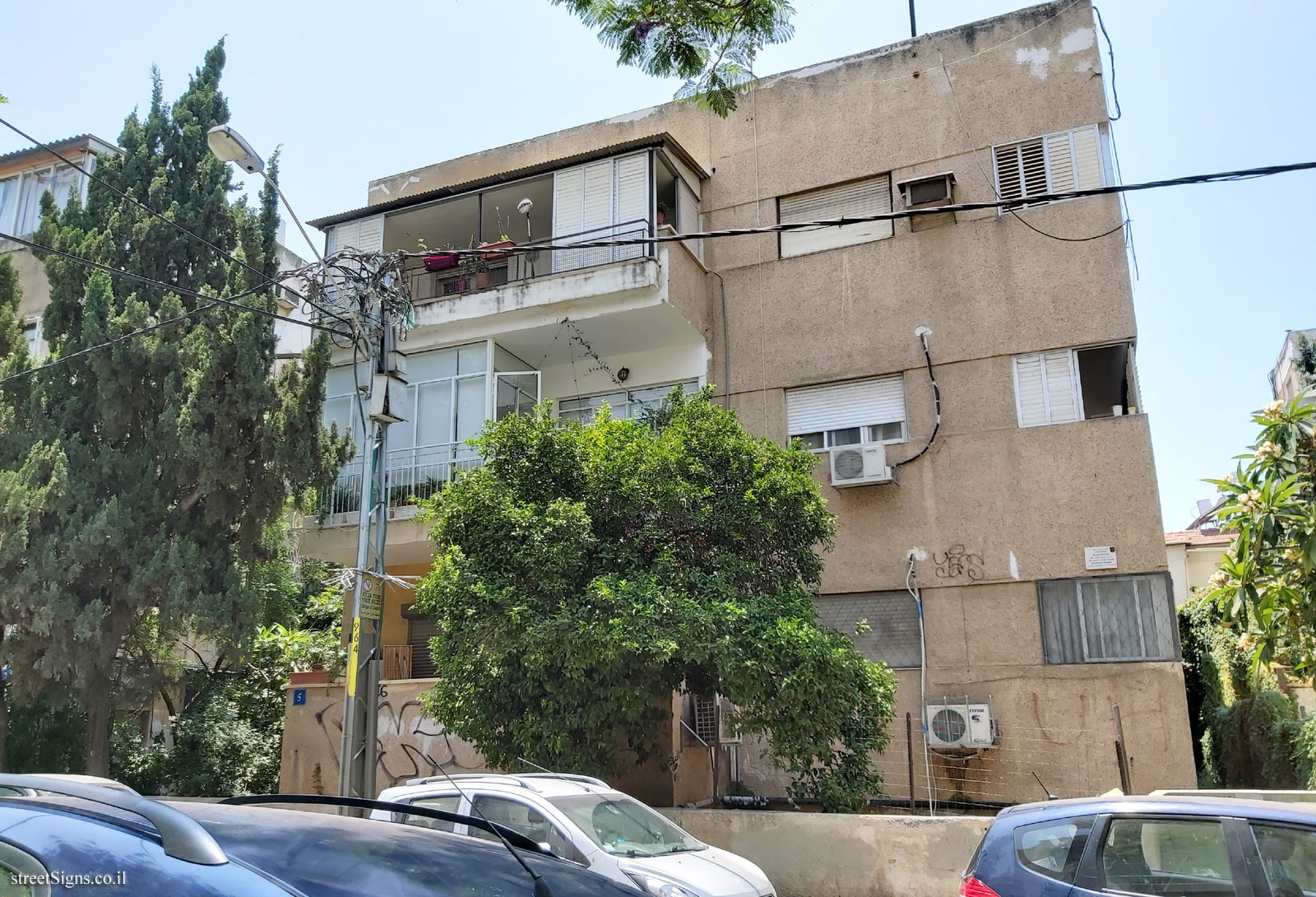 The house of Pinchas Eshet - Perets Hayut St 5, Tel Aviv-Yafo, Israel