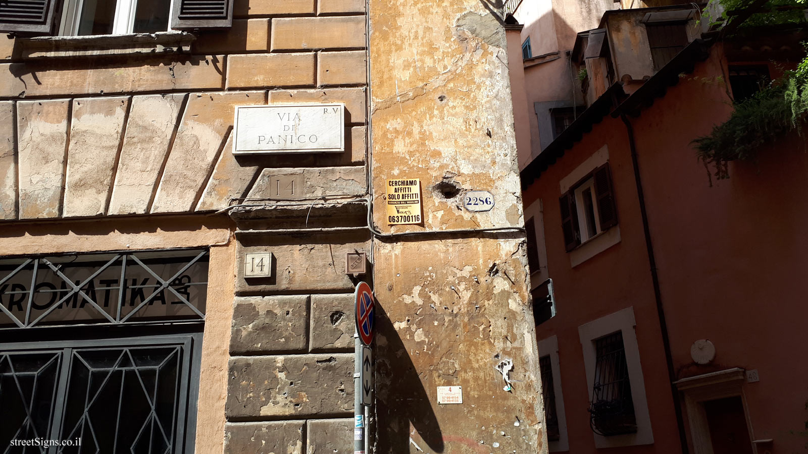 Rome - Via di Panico - A large number of signs