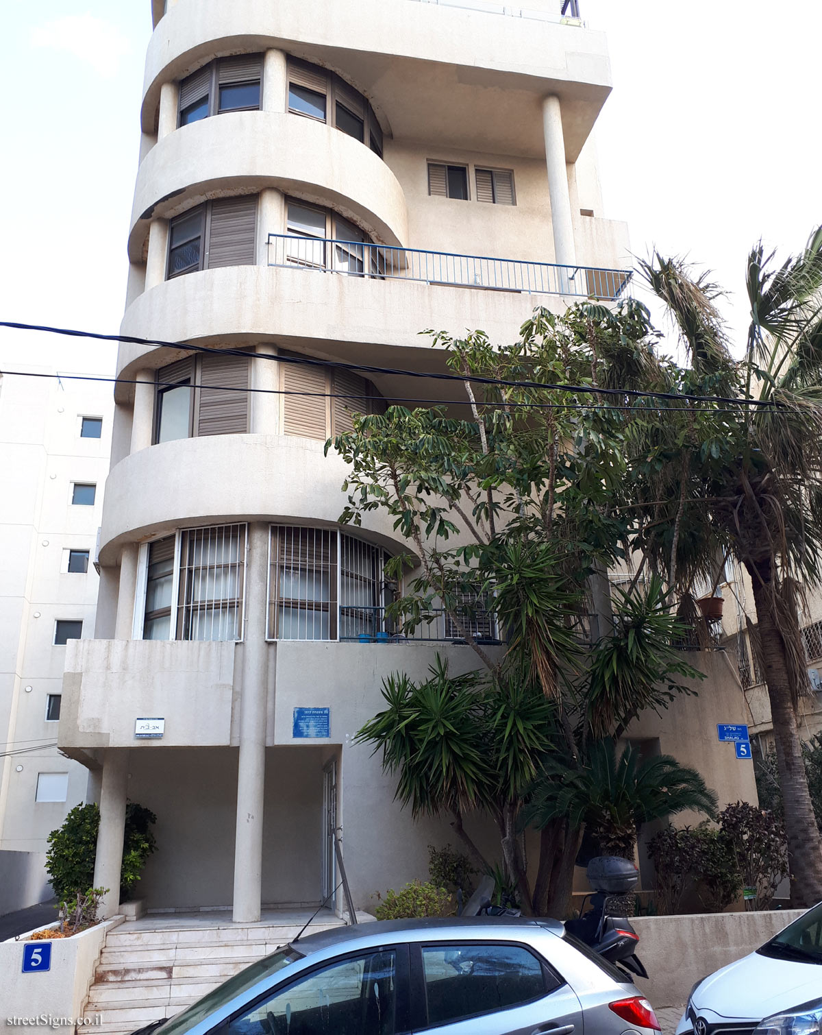Tel Aviv - Heritage Sites in Israel - Kadman Family House - Shalag St 5, Tel Aviv-Yafo, Israel