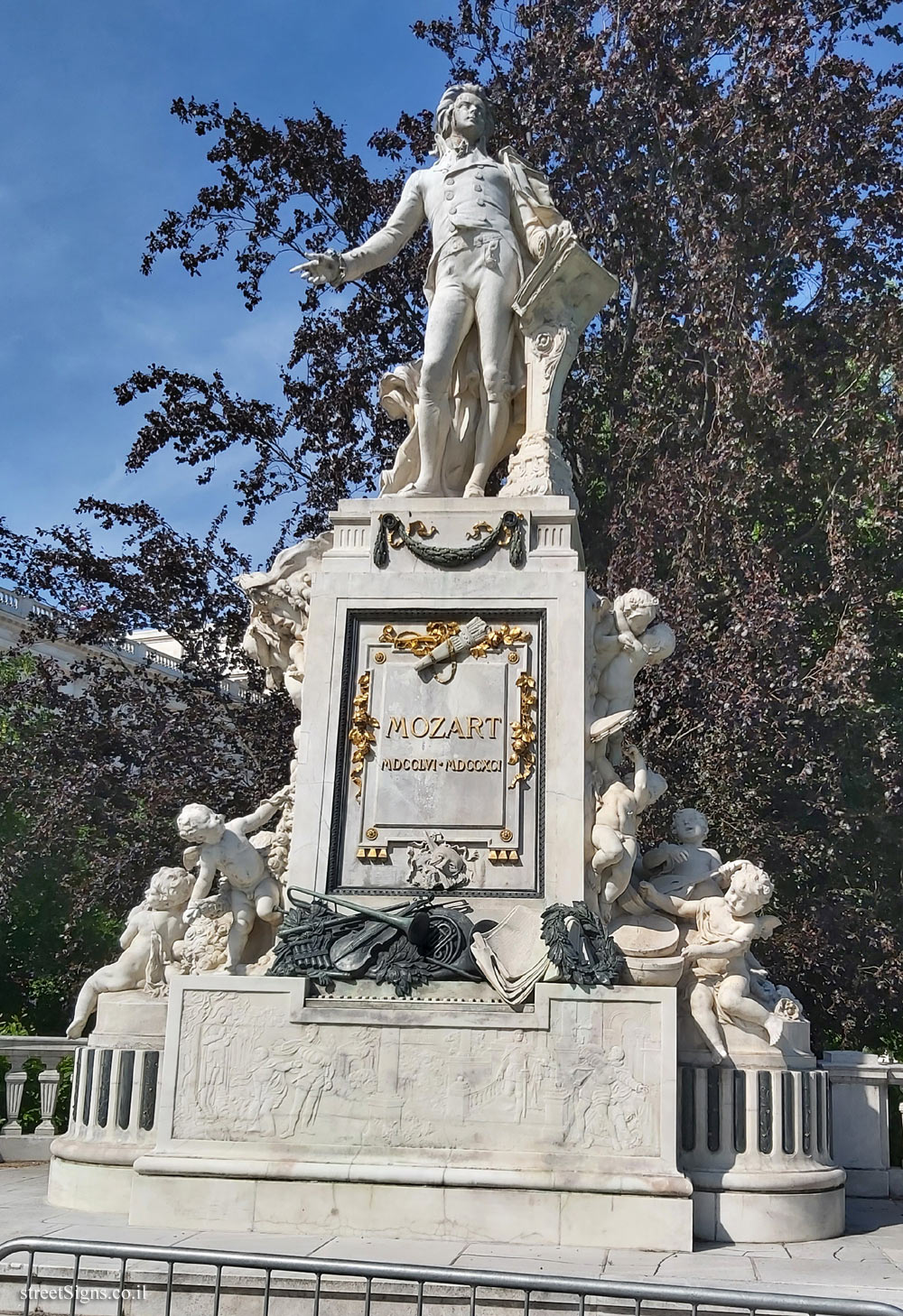 Vienna - Mozart Monument - Burgring, 1010 Wien, Austria