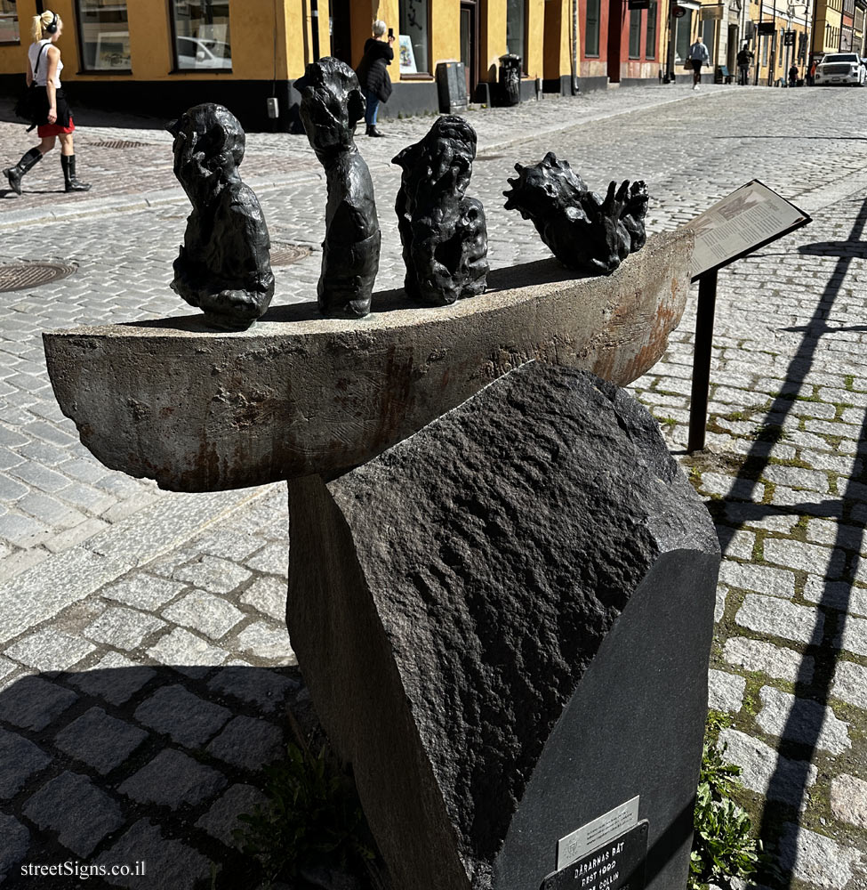 Stockholm - "Boat  of Fools" outdoor sculpture by Sture Collin - Hornsgatan 40-42, 118 21 Stockholm, Sweden