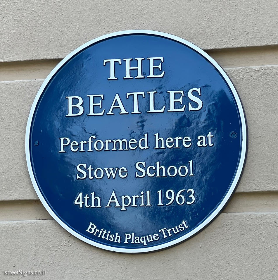 Buckingham - A memorial plaque to the place where the Beatles appeared