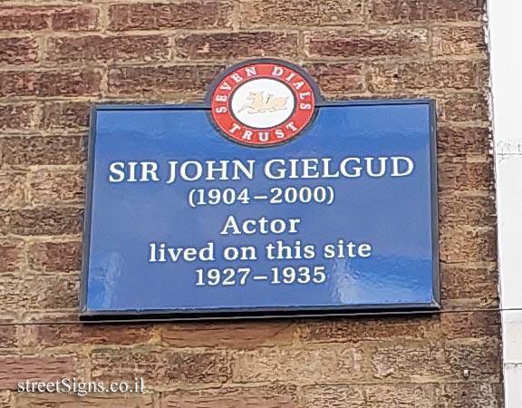 London - the house where the actor John Gielgud lived