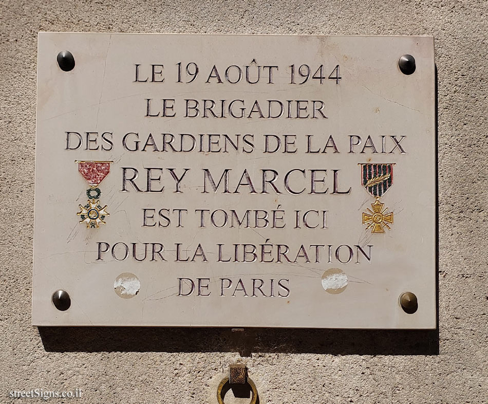 Paris - Commemorative plaque at the place where underground fighter REY MARCEL fell