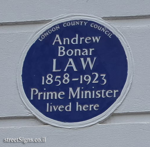 London - A commemorative plaque in the house where the Prime Minister Andrew Bonar Law lived