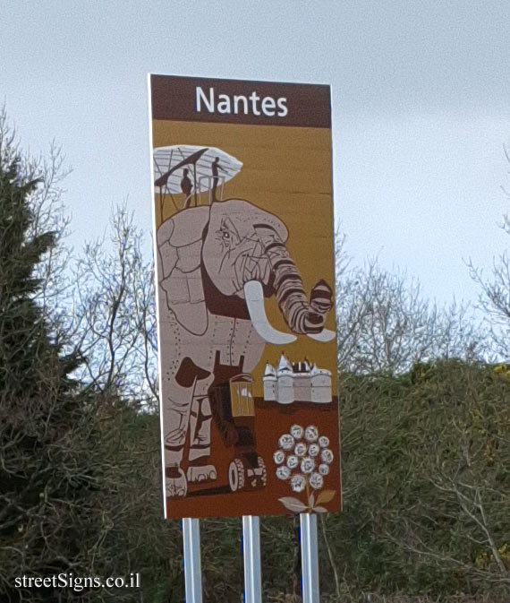 Nantes - sign indicating the beginning of the city’s jurisdiction