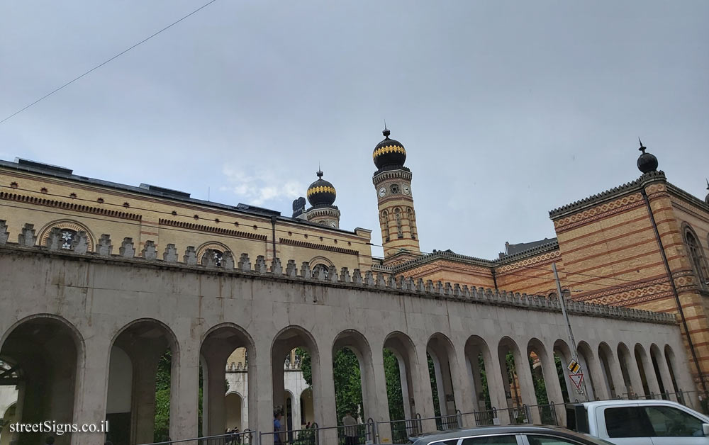 Budapest - The Great Synagogue of Budapest - Budapest, Dohány u. 1b, 1074 Hungary