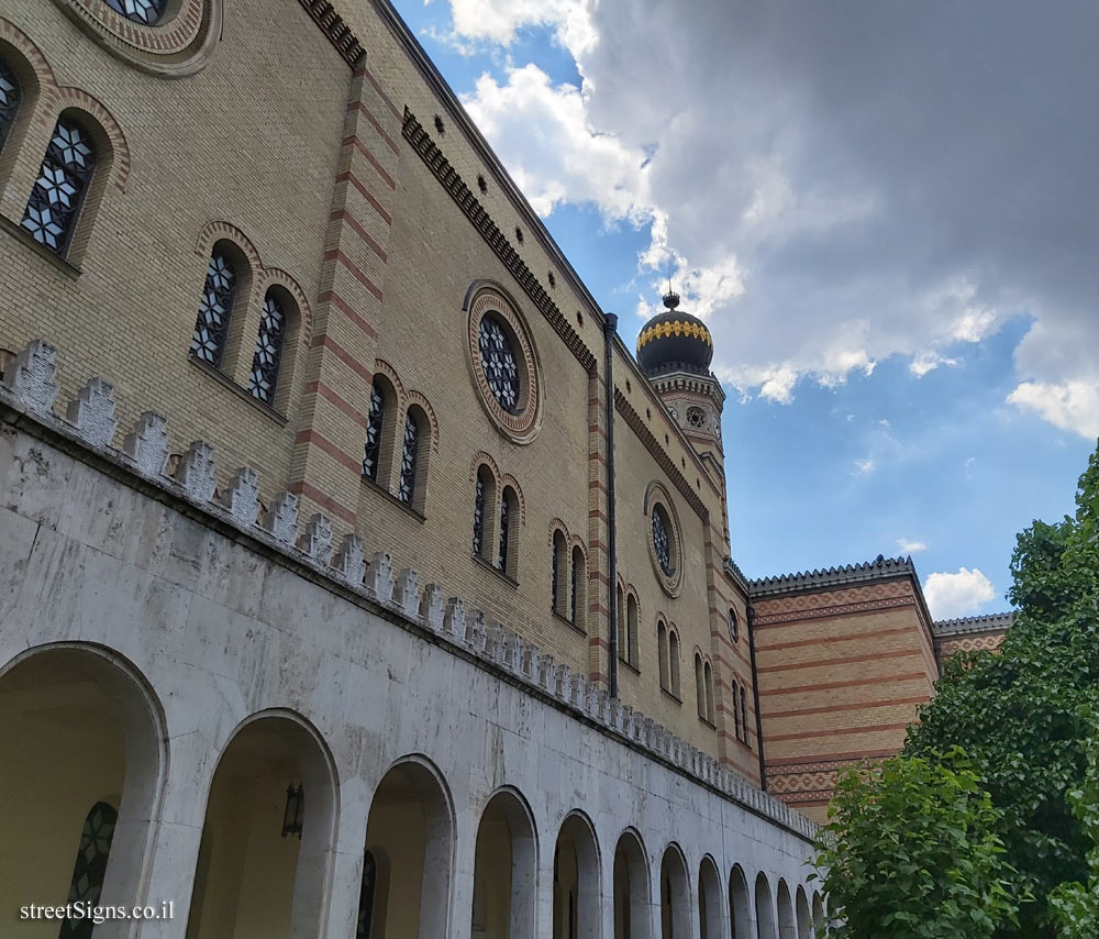 Budapest - The Great Synagogue of Budapest - Budapest, Dohány u. 1b, 1074 Hungary