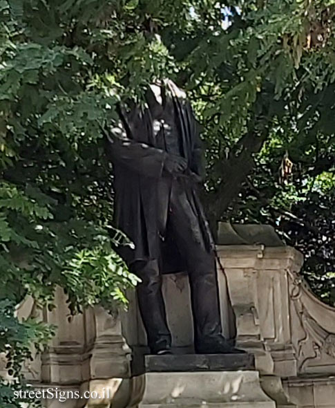 London - Brunel Monument - 1 Temple Pl, London WC2R 2PH, UK