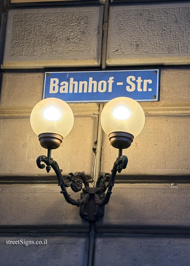Zurich - Bahnhof Street