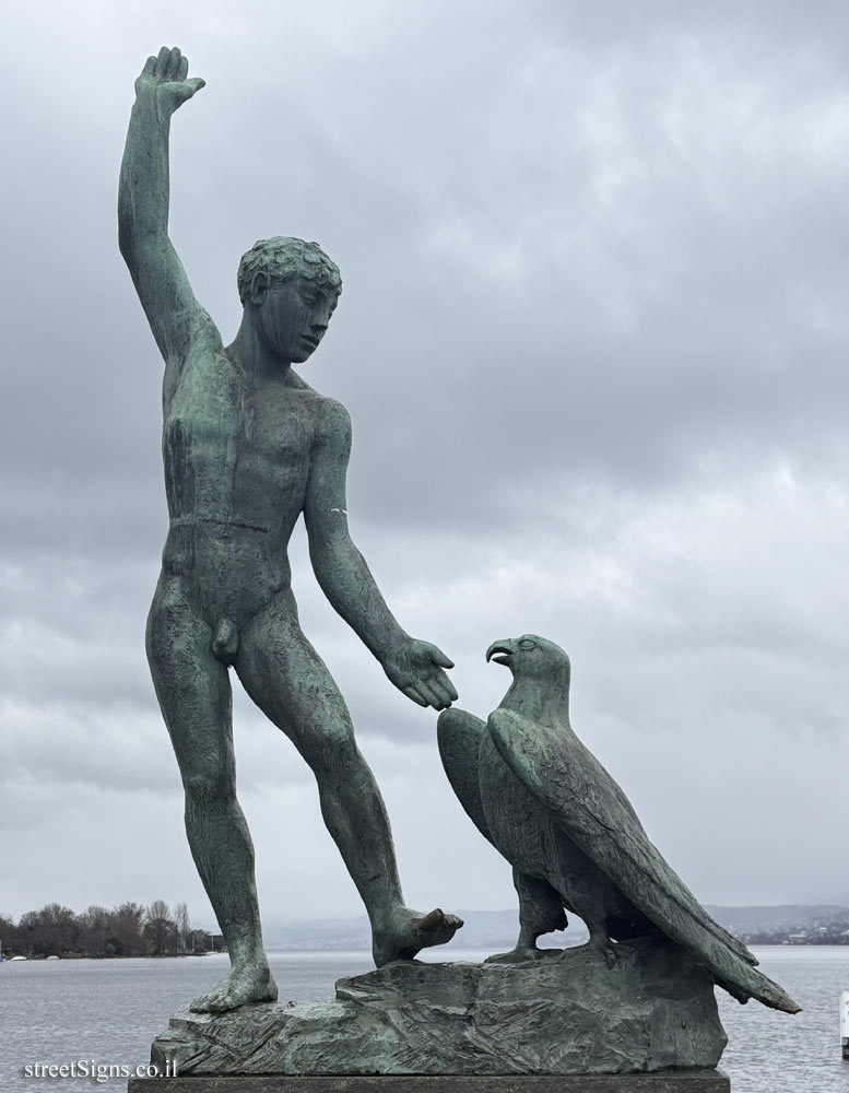 Zurich - "Ganymede" - outdoor sculpture by Hermann Hubacher - Börsenstrasse 13, 8001 Zürich, Switzerland
