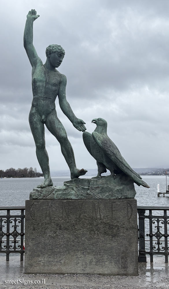 Zurich - "Ganymede" - outdoor sculpture by Hermann Hubacher - Börsenstrasse 13, 8001 Zürich, Switzerland