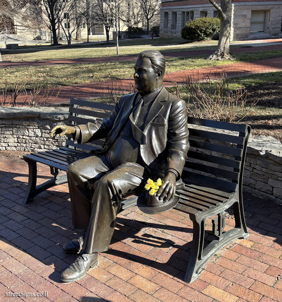Bloomington, IN - Indiana University-Statue commemorating university president Herman B. Wells - Dunn’s Woods, 107 S Indiana Ave, Bloomington, IN 47405, USA