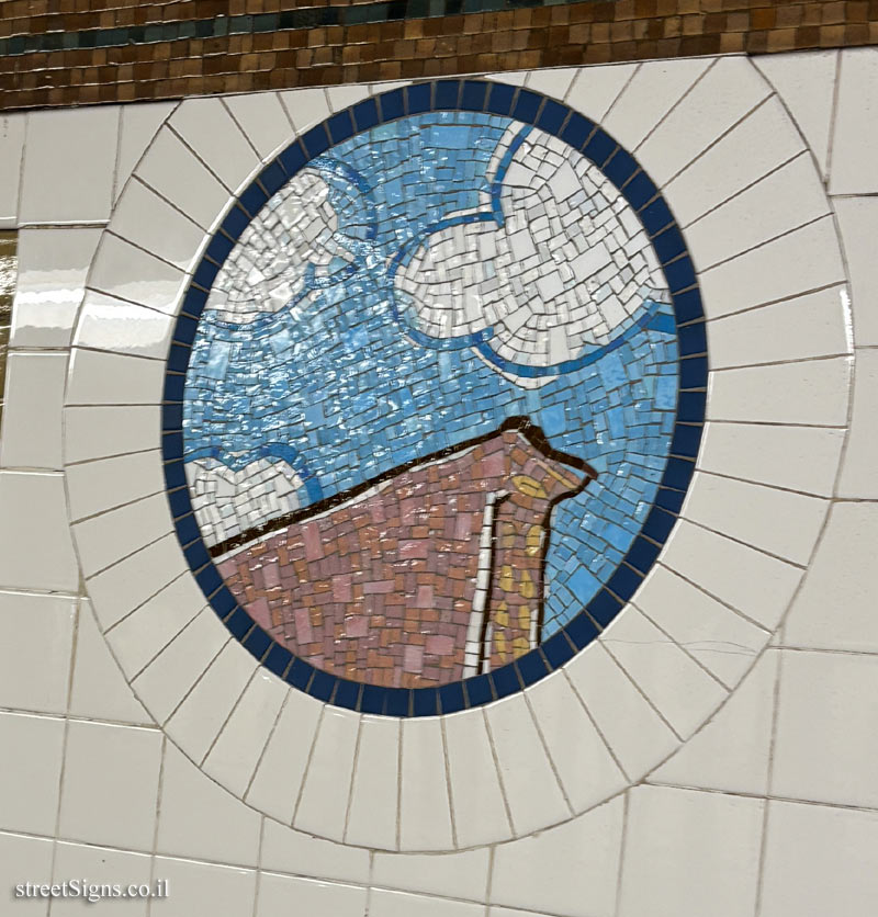 New York - Subway - 8th Street Station - "Broadway Diary" - Sky and clouds