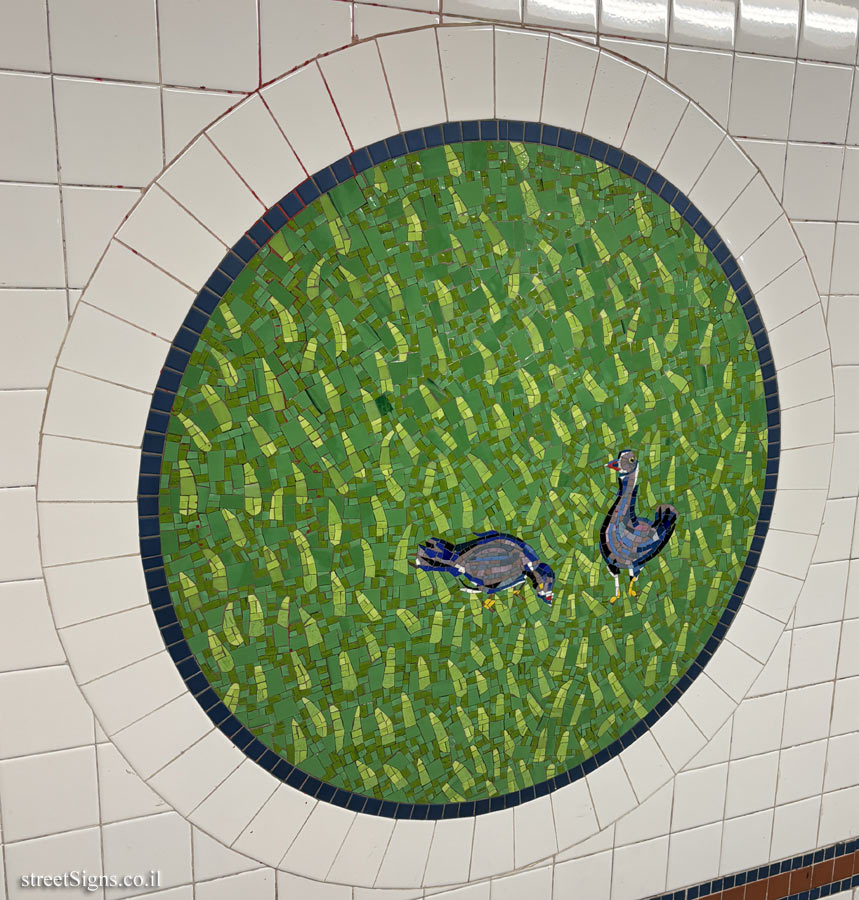 New York - Subway - 8th Street Station - "Broadway Diary" - Birds in the park