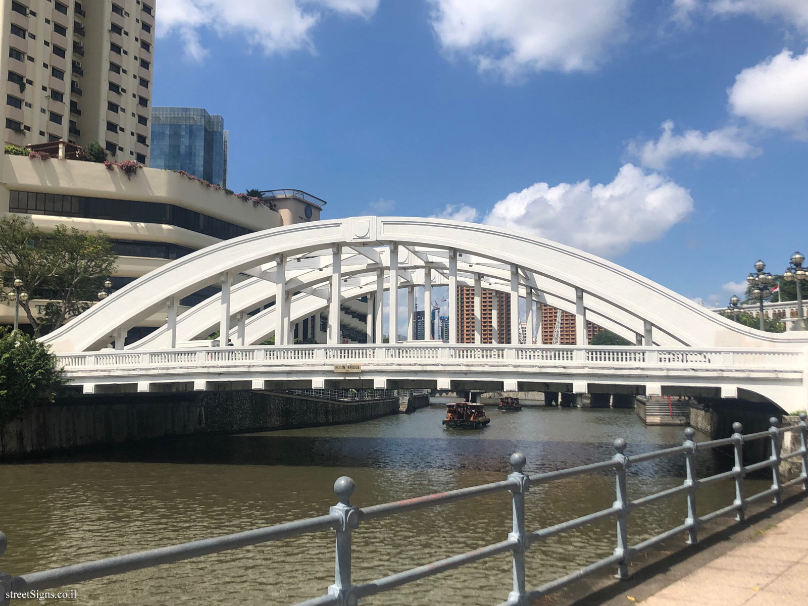 Singapore - Elgin Bridge