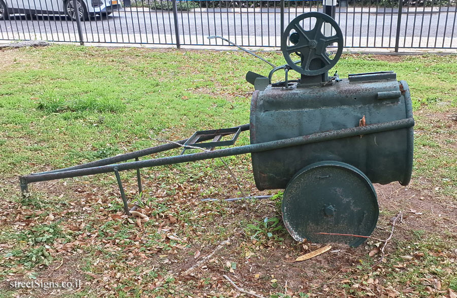 Binyamina - Founders Gate Garden - Agricultural Tools