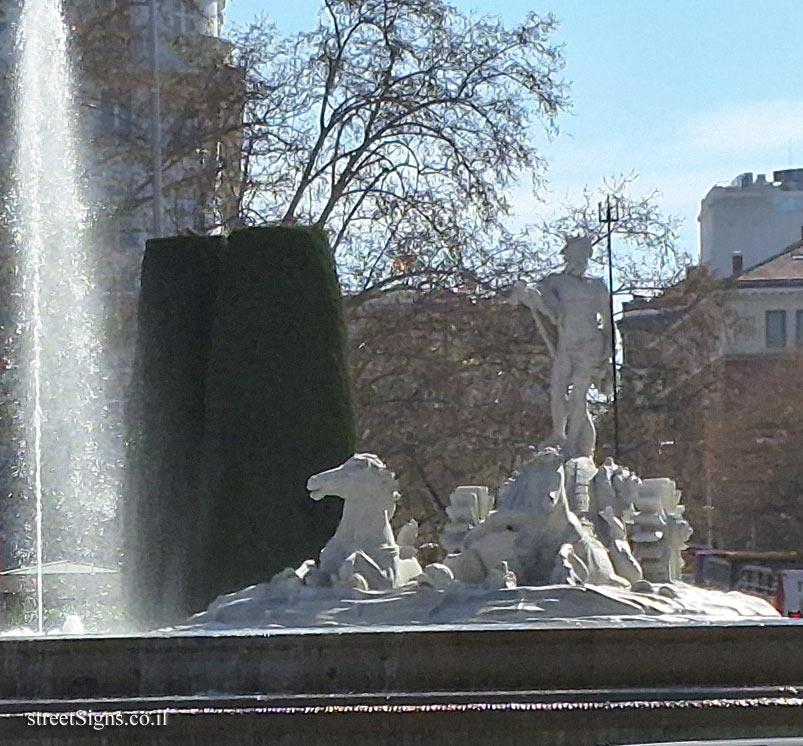 Madrid - Neptune Fountain