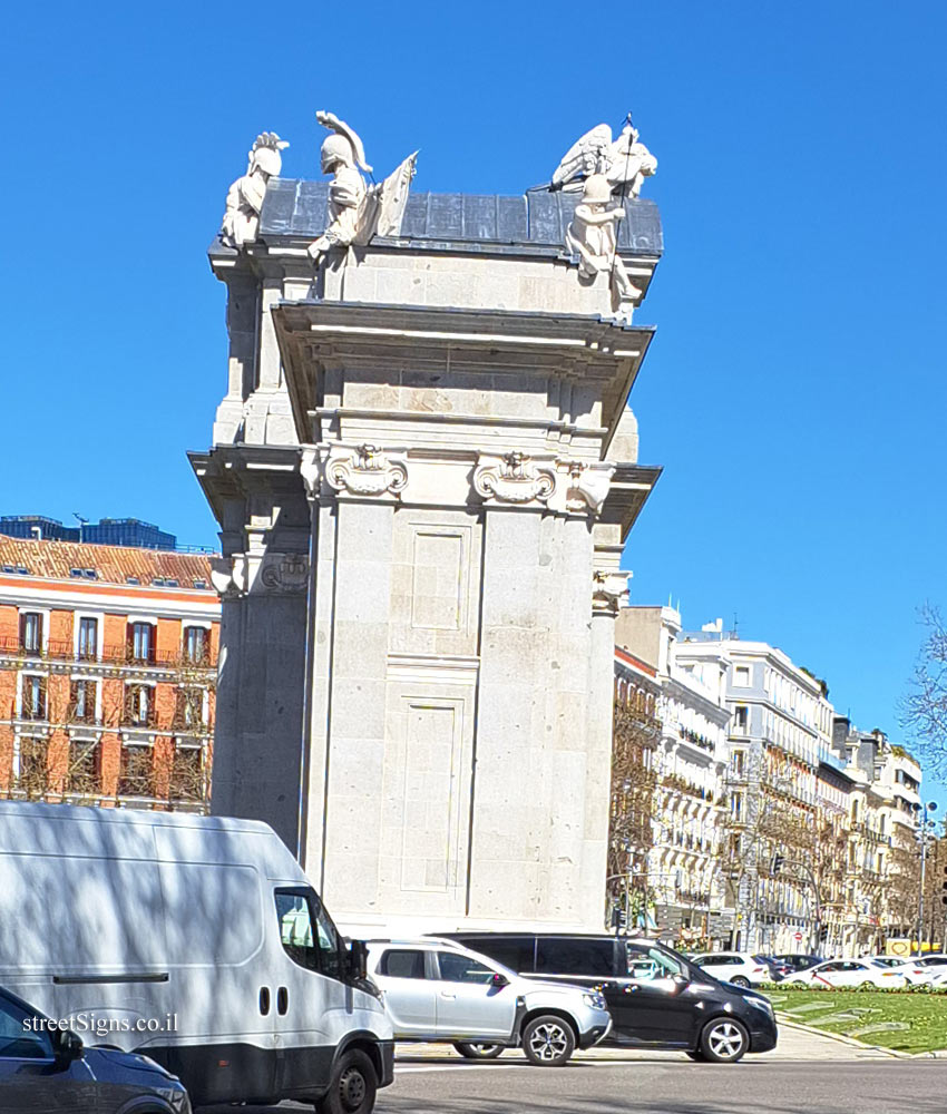 Madrid - Puerta de Alcalá - Madrid - Puerta de Alcalá