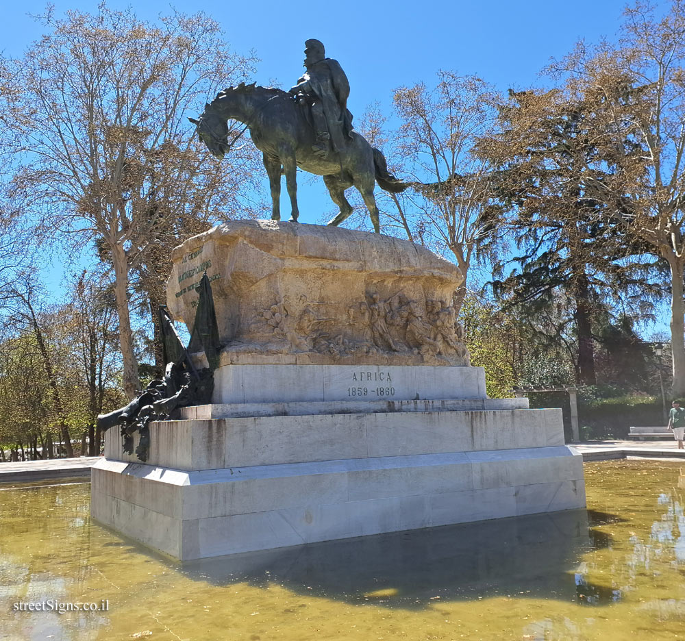Madrid - Buen Retiro Park - Memorial statue to General Martínez Campos - El Retiro Park, Pl. de Guatemala, s/n, Retiro, 28009 Madrid, Spain