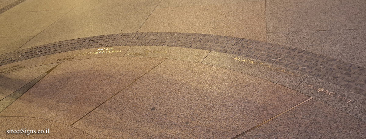 Madrid - Kilometer 0 - Center of Spain’s circular highways - Prta del Sol, 7, Centro, 28013 Madrid, Spain