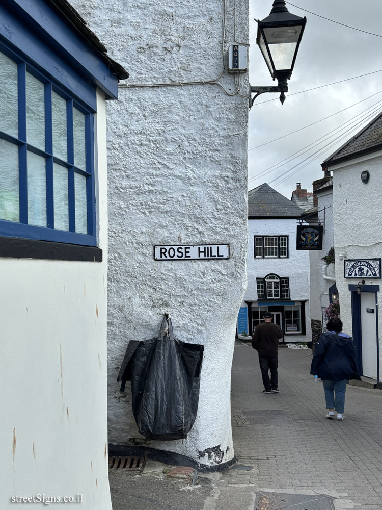 11 Rose Hill, Port Isaac PL29 3RL, UK