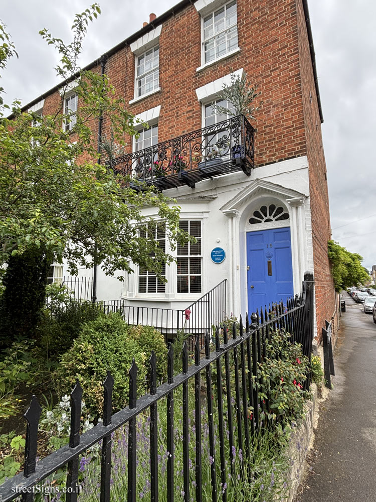 Oxford - Memorial plaque at the house where philosopher Philippa Foot lived - 15 Walton St, Oxford OX1 2HG, UK