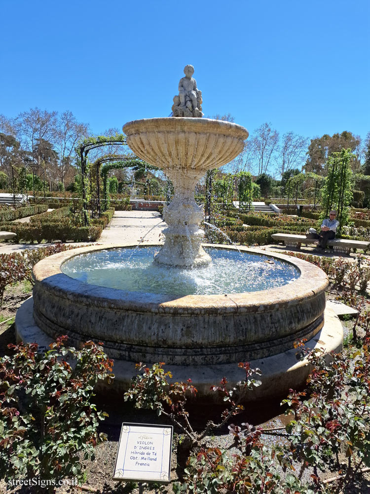 Madrid - Buen Retiro Park - The Rose Garden
