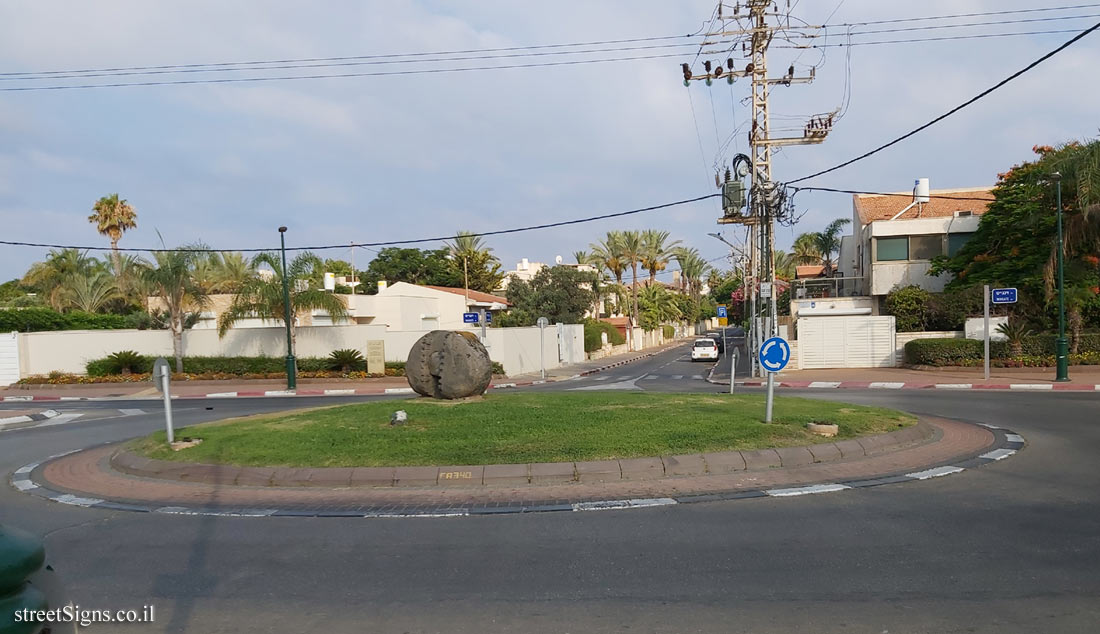 Herzliya - New York Square