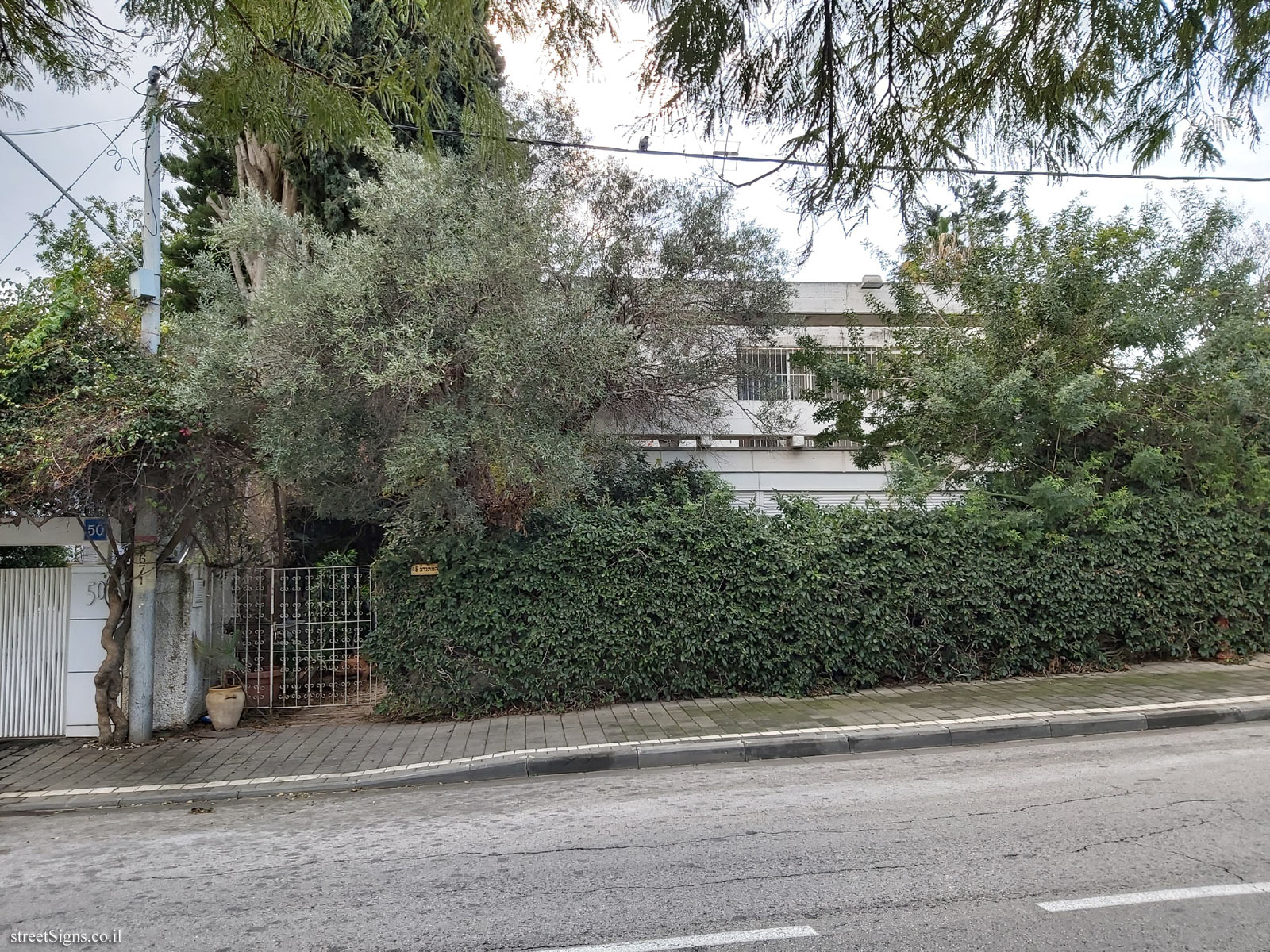 The house of Ephraim Kishon - HaMitnadev St 48, Tel Aviv-Yafo, Israel