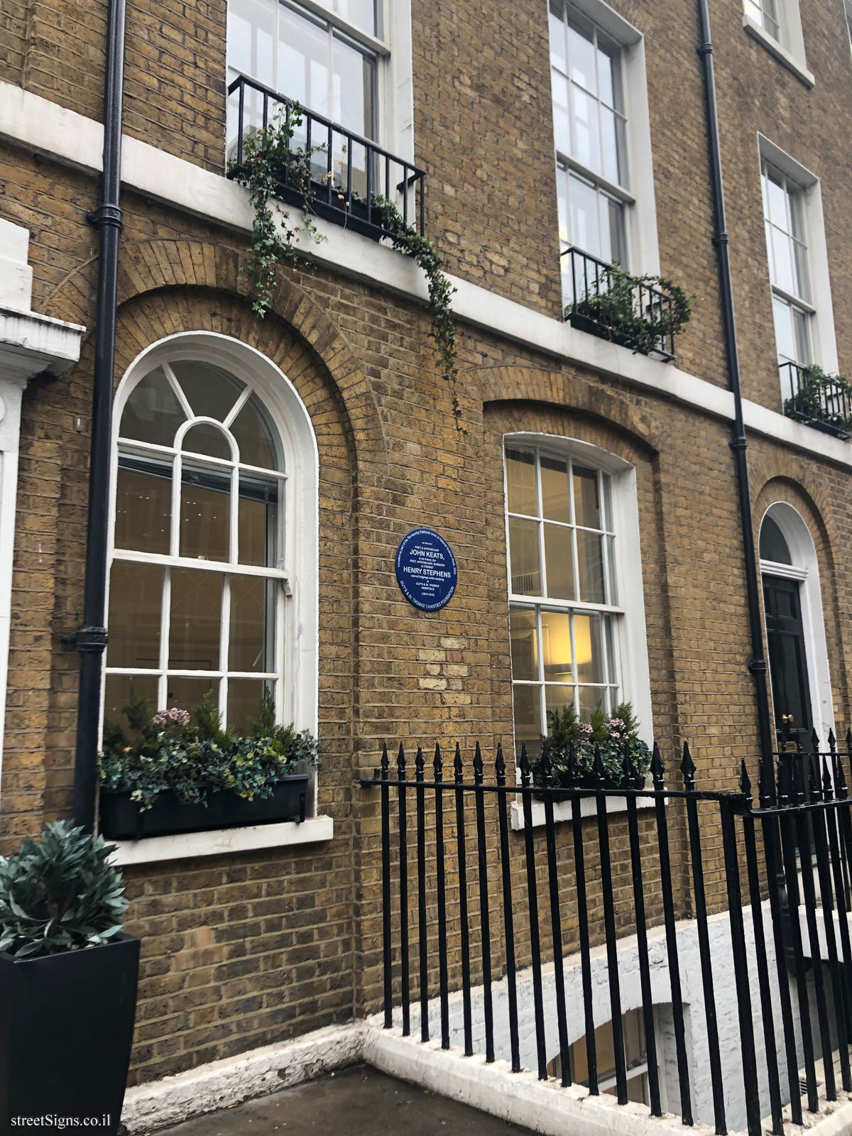 The house where  John Keats and Henry Stephens lodged - 8 St Thomas St, London SE1 9SD, UK