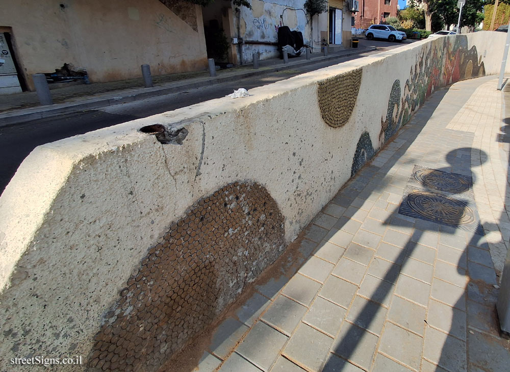 Tel Aviv - The Largest Mosaic of Bottle Caps in the World - Yehuda Hayamit St 24, Tel Aviv-Yafo, Israel