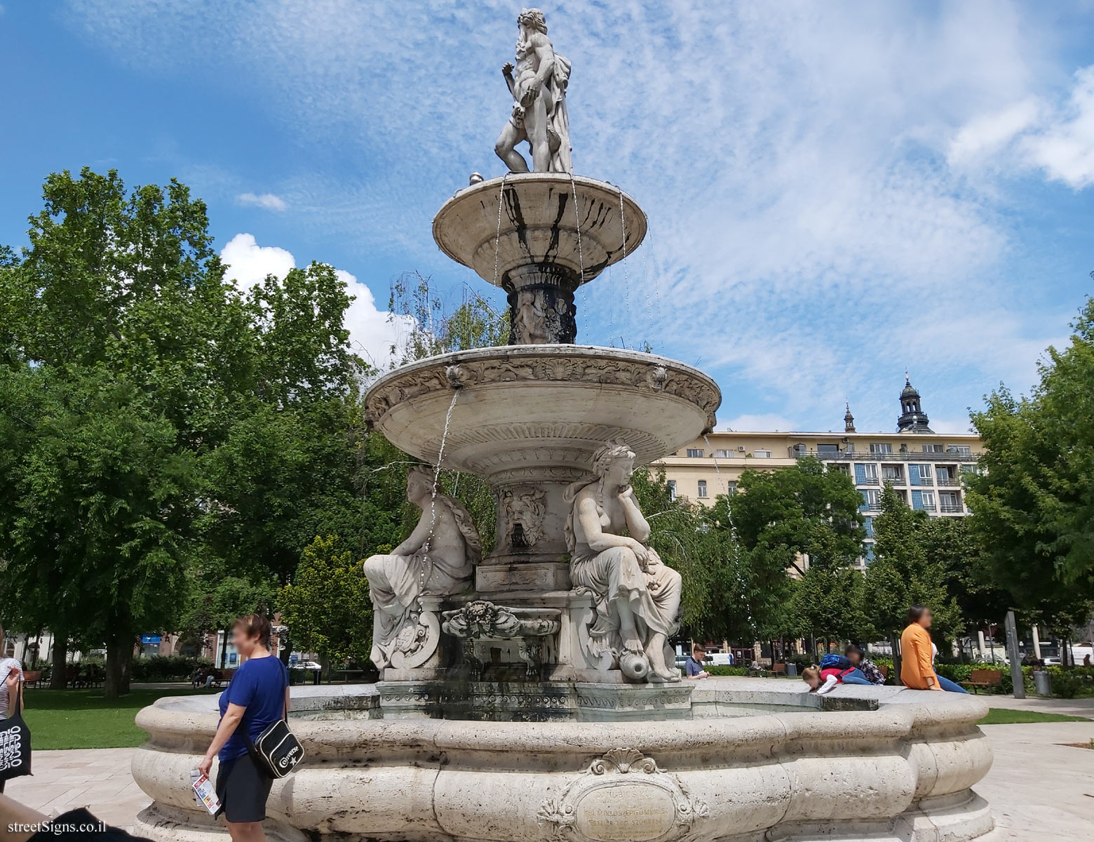 Budapest - Danubius fountain