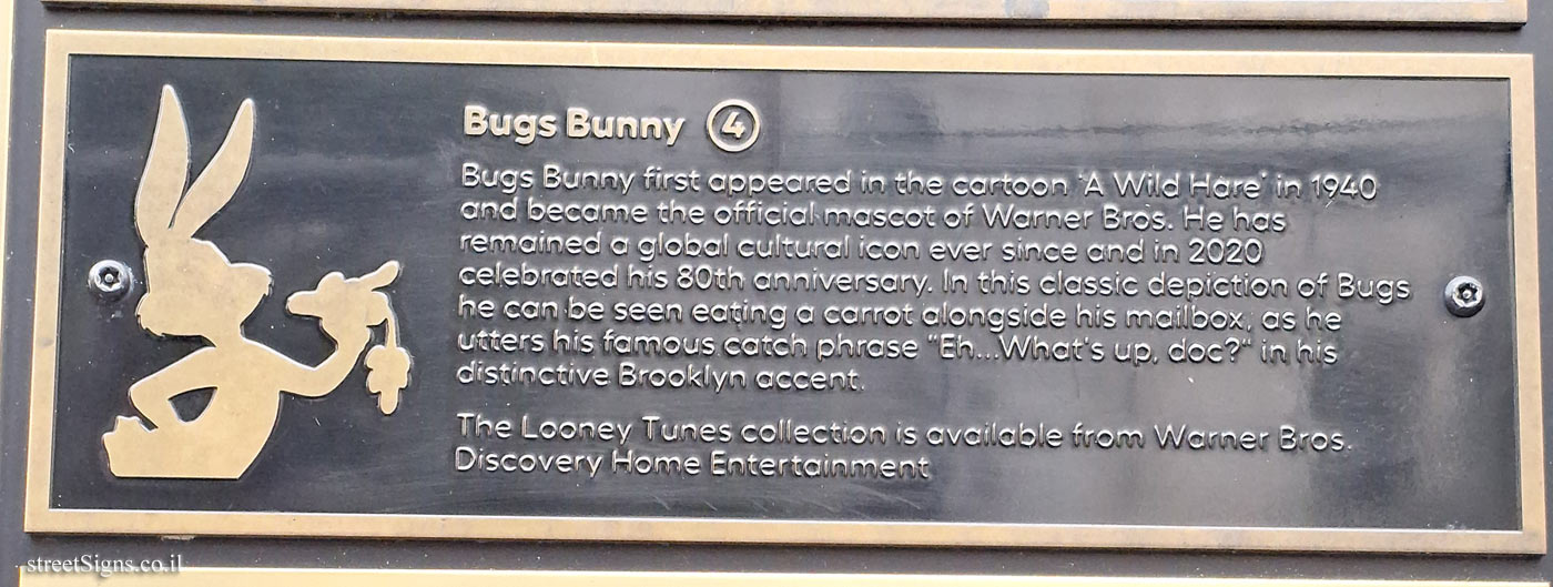 London - Leicester Square - Movie Character Statues Map - Bugs Bunny