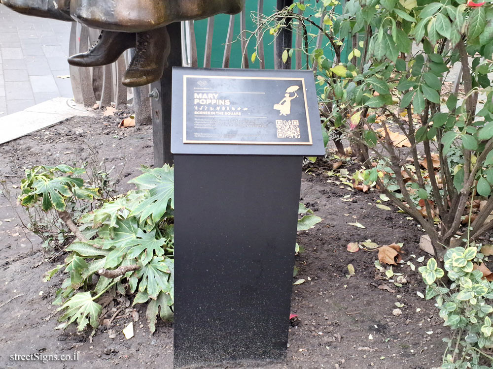 London - Leicester Square - Mary Poppins statue - 123 Leicester Square, London WC2H 7LU, UK