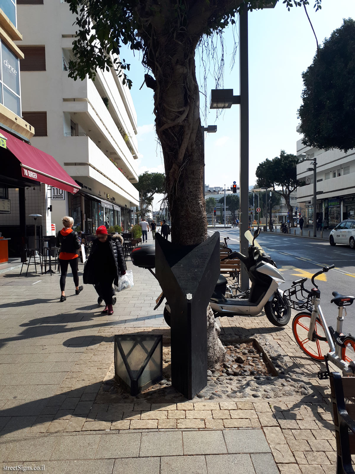 Memorial to the victims of the bus line 5 - Dizengoff Square/Dizengoff, Tel Aviv-Yafo, Israel