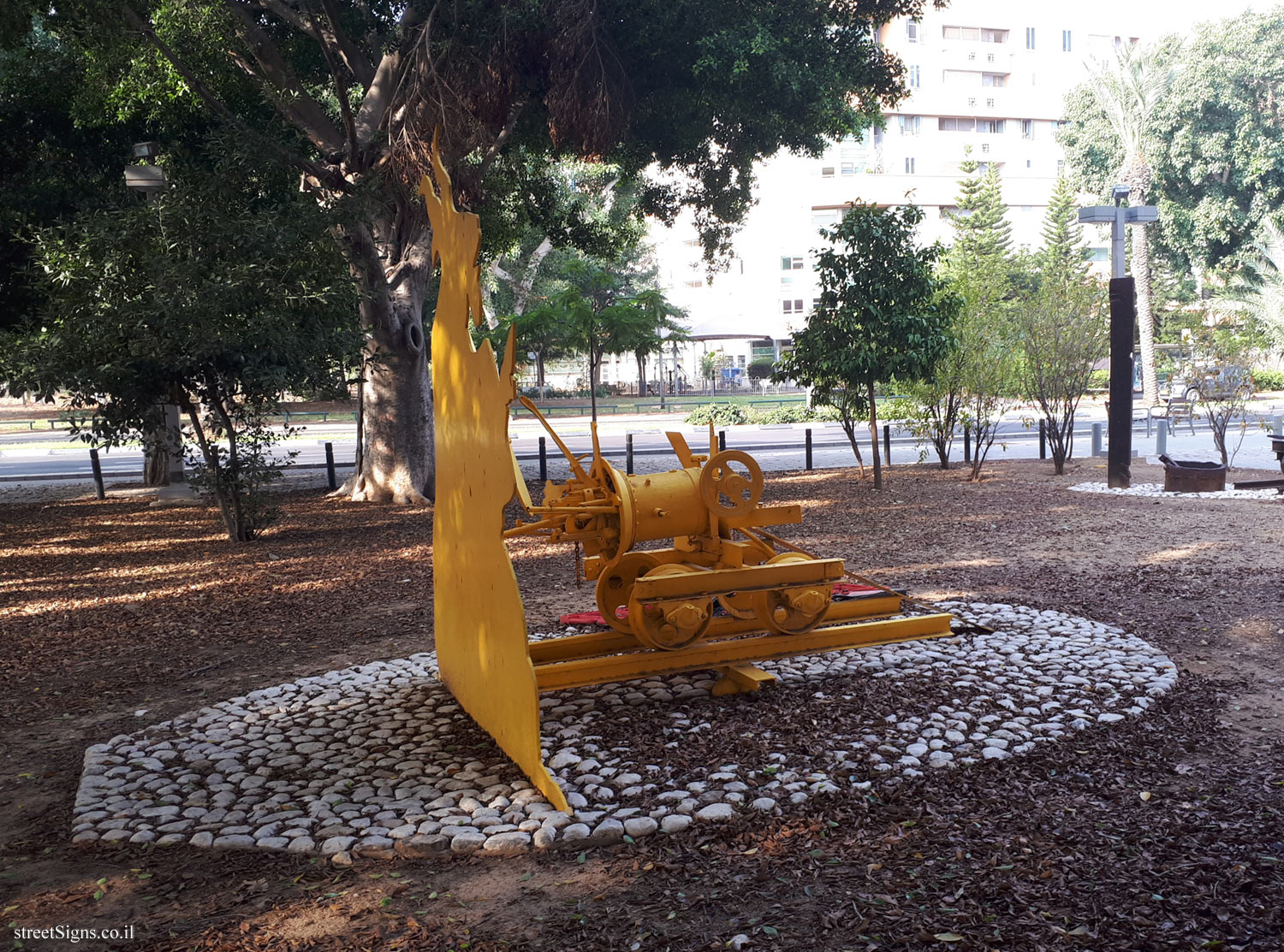 Tel Aviv - Tomarkin sculptures at Abu Nabot Park - Witches Sabbath
