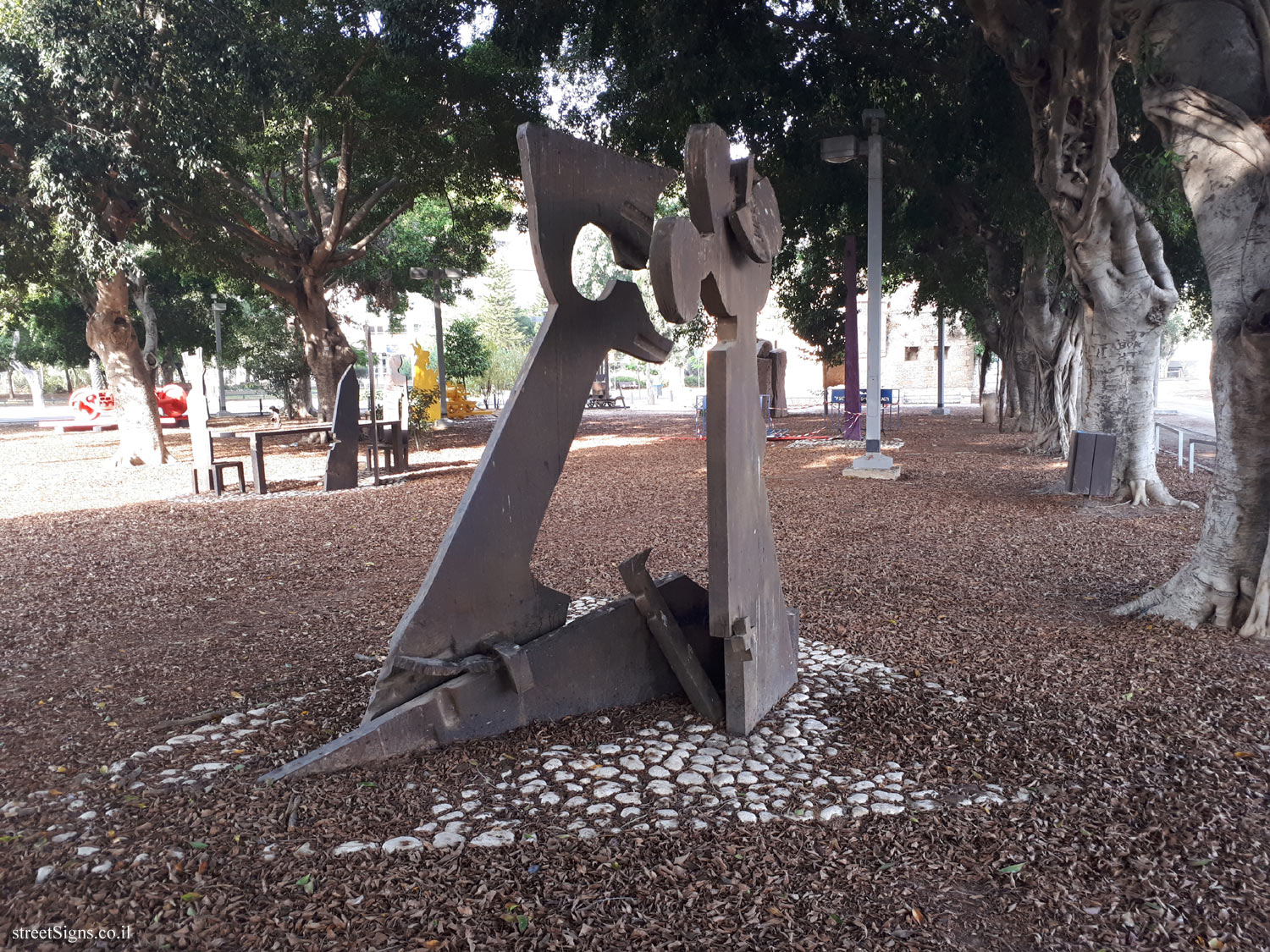 Tel Aviv - Tomarkin sculptures at Abu Nabot Park - Jerusalem