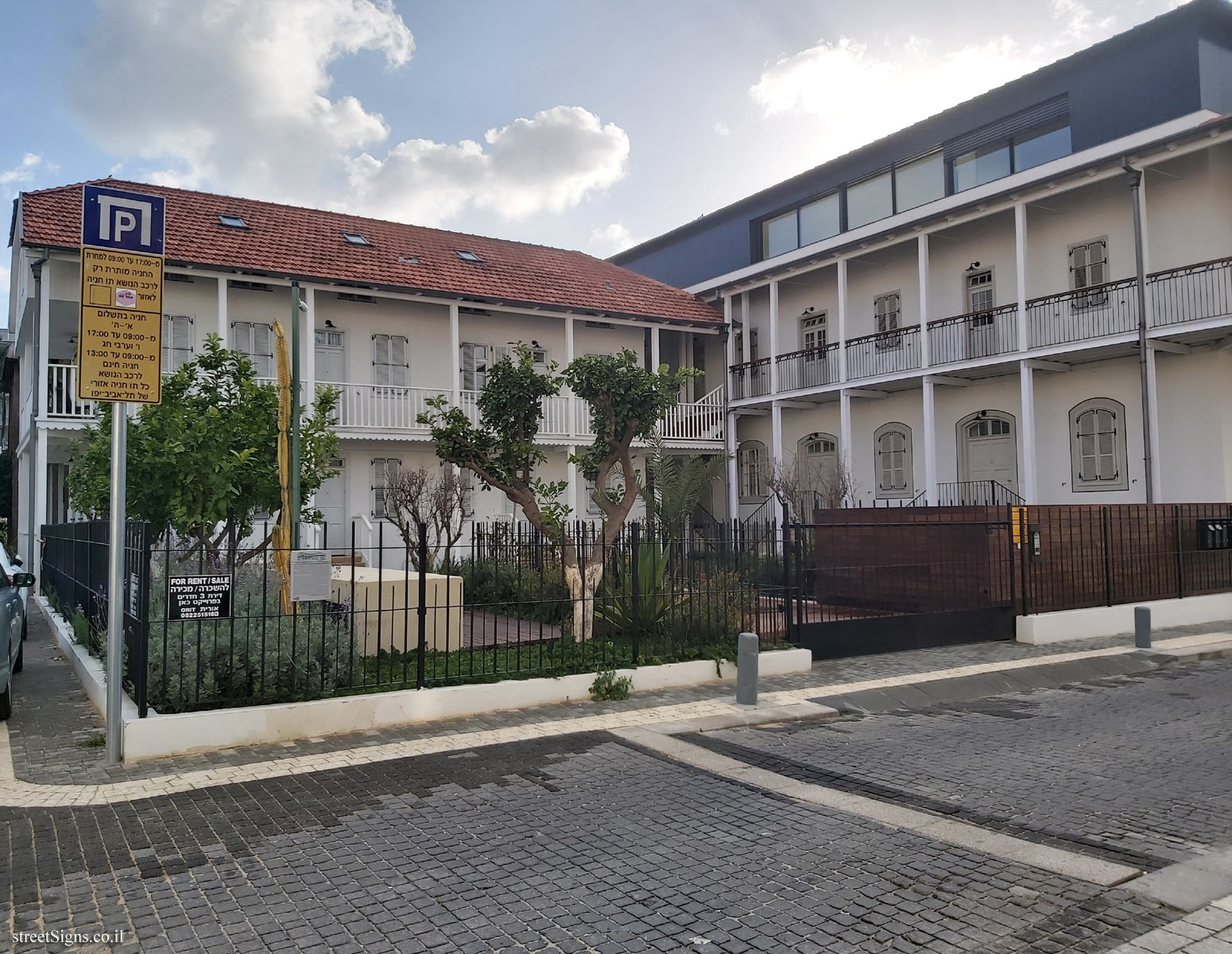 Tel Aviv - buildings for preservation - Auerbach 7, c/r Bar Hoffman 11