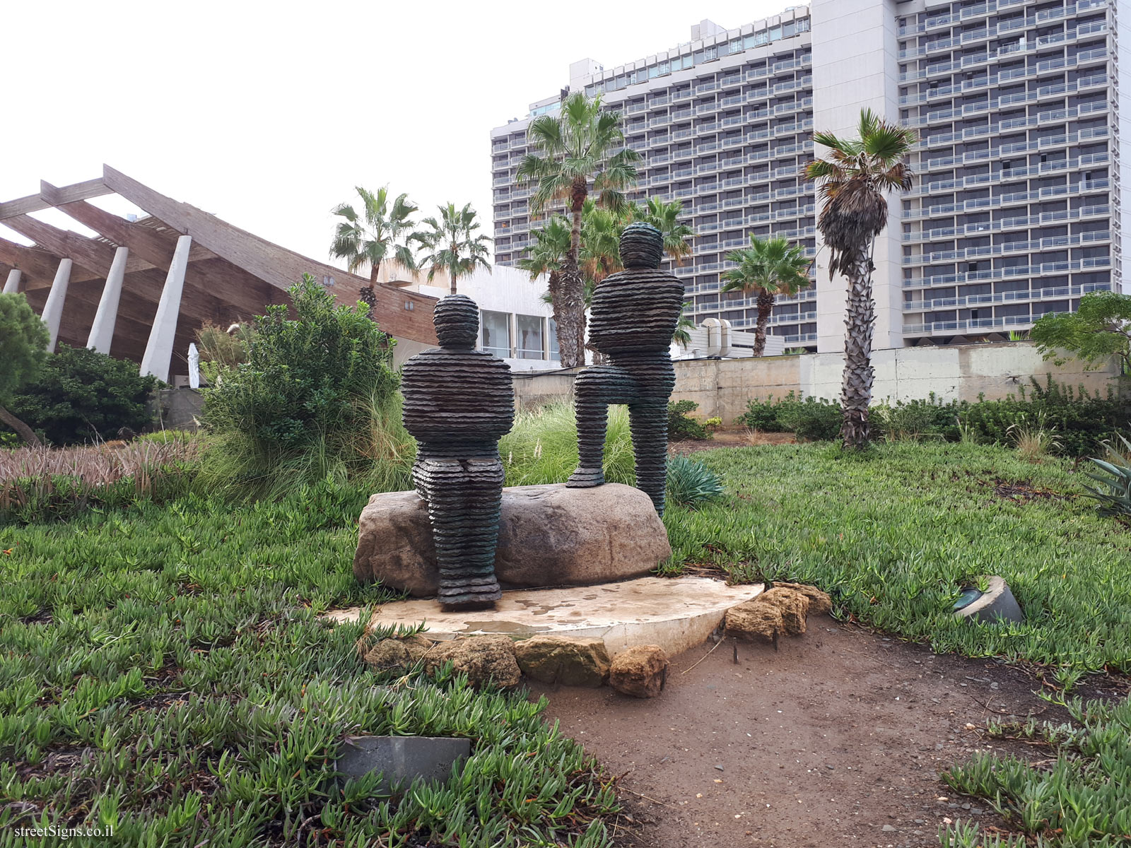 "Asa & Yehoshafat" - Outdoor sculpture by Boaz Vaadia - Independence Park, HaYarkon St, Tel Aviv-Yafo, Israel