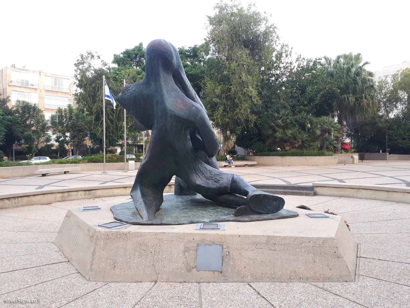 Tel Aviv - The eleventh square - Be’eri St 33, Tel Aviv-Yafo, Israel