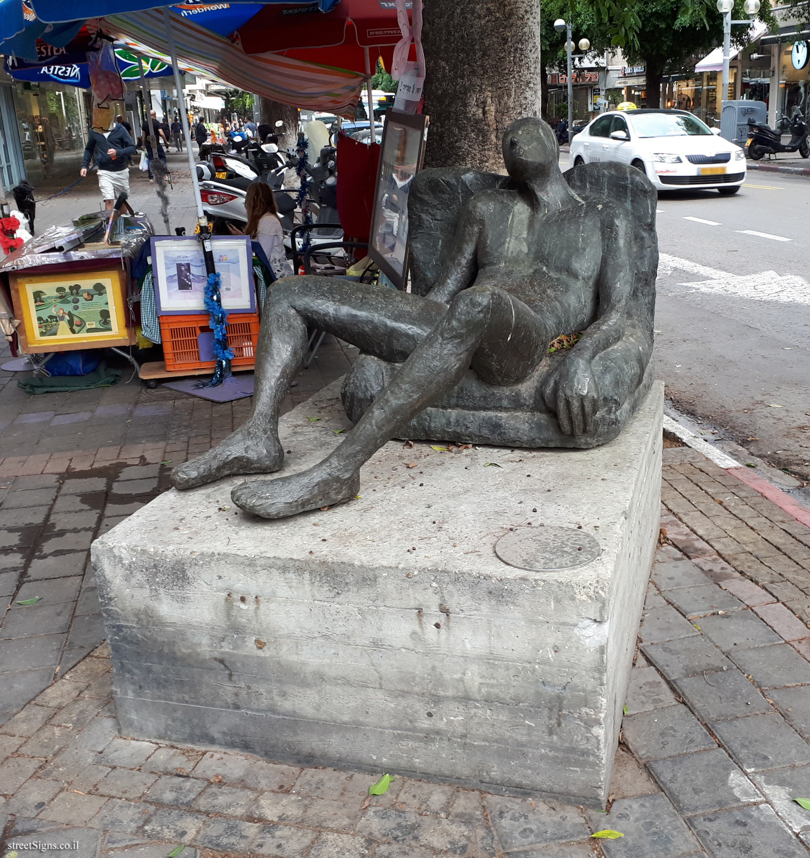 "Noah" - Outdoor sculpture by Evie Pollig - Israel, Dizengoff St 105, Tel Aviv-Yafo, Israel