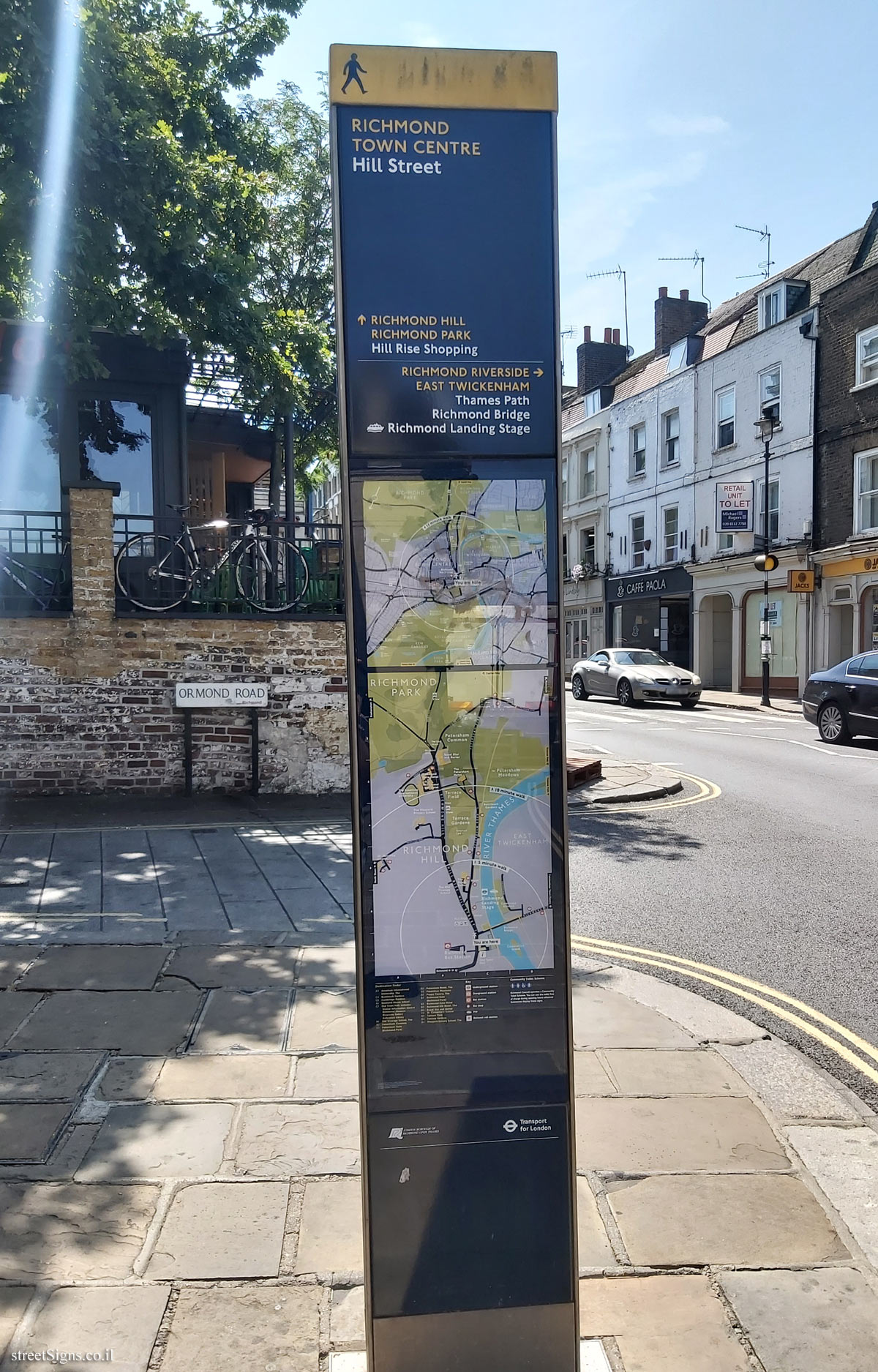 A pedestrian signpost - 70 Hill St, Richmond TW9 1TW, UK