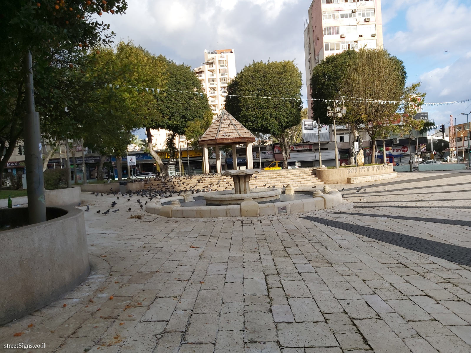 Petah Tikva - The Founders Square - Hovevei Tsiyon St 42-48, Petah Tikva, Israel