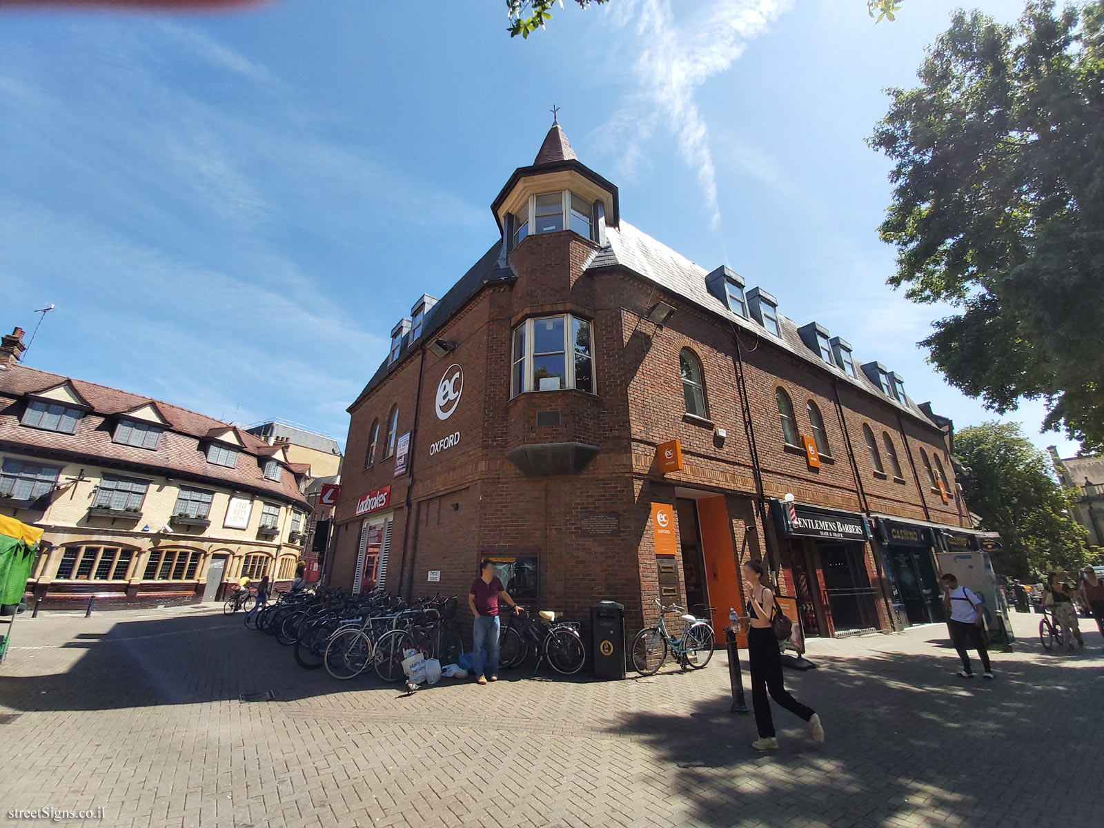 Oxford - the place where Biggs and Pigen were executed - 99 Gloucester Green, Oxford OX1 2DF, UK