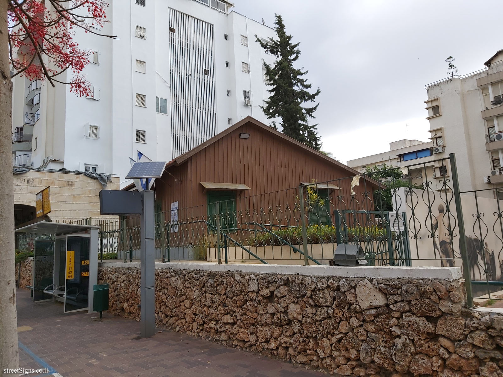 The first hut in Magdiel - Sokolov/HaYedidut, Hod Hasharon, Israel