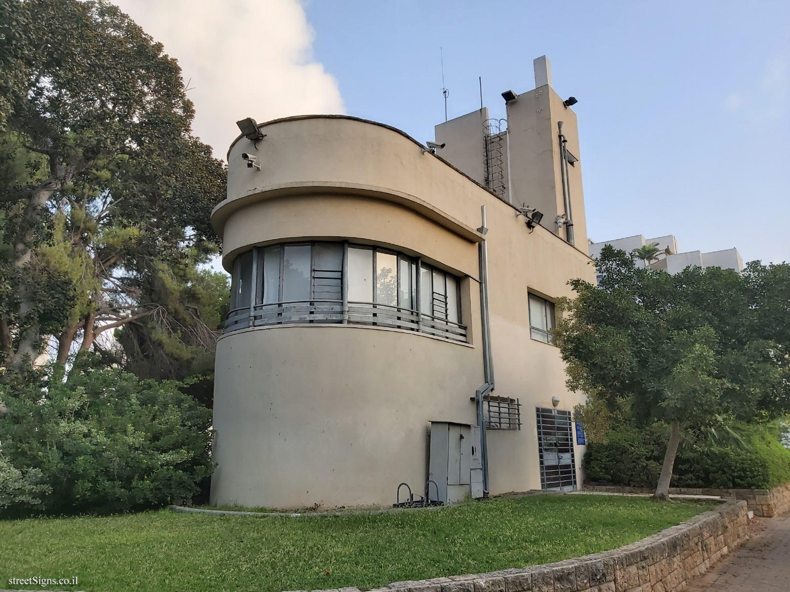 Heritage Sites in Israel - Hosmasa - Yad LaHagana Museum - David Elazar/Keren HaYesod, Holon, Israel