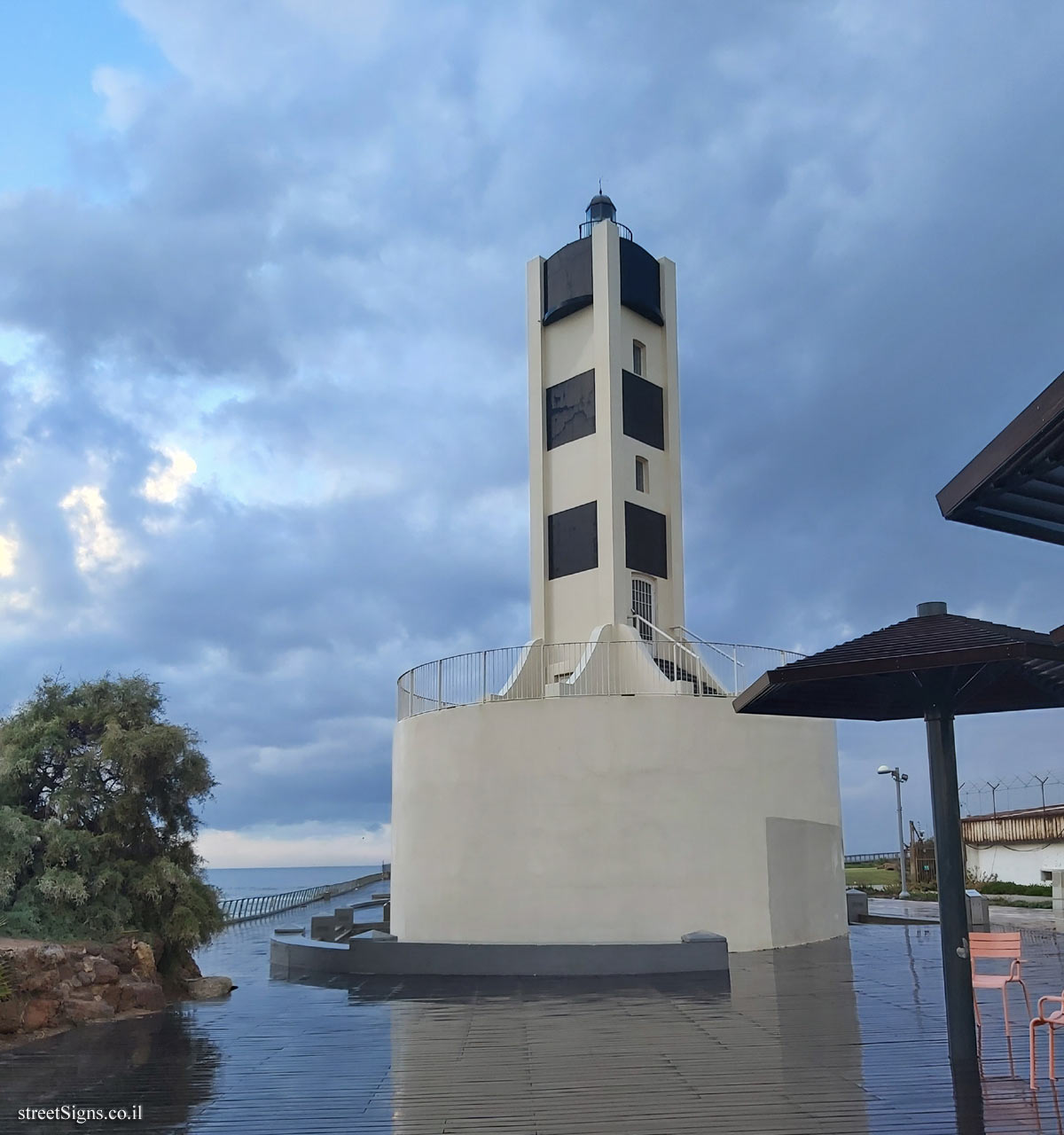 Tel Aviv - buildings for conservation - Tel Aviv Lighthouse - HaTayelet 12, Tel Aviv-Yafo, Israel